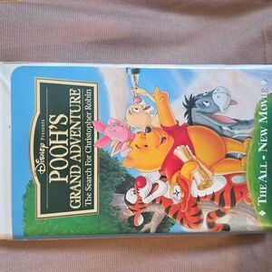 Disney Pooh's Grand Adventure VHS